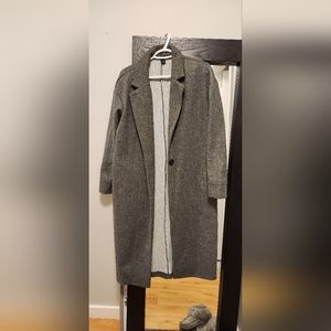 Long lapel collar overcoat